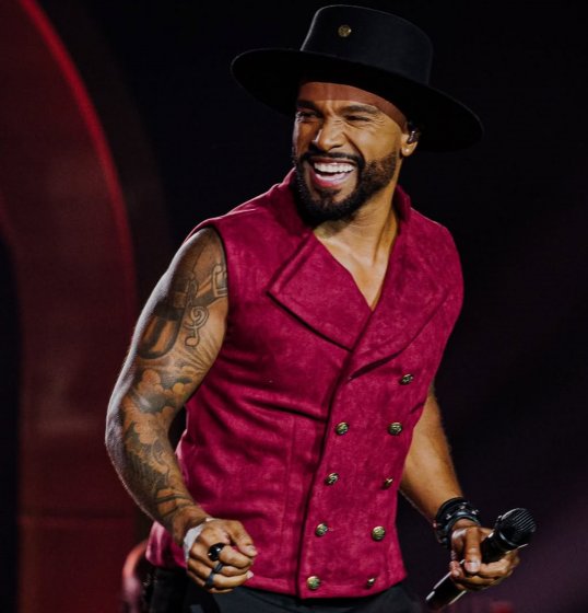 Alexandre Pires revela presente generoso de Faustão após show; saiba o valor Alexandre Pires revela presente generoso de Faustão após show; saiba o valor