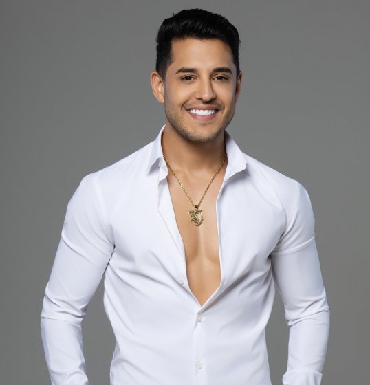 Kevi Jonny comemora 10 anos de carreira com gravação de DVD no 10 Horas de Arrocha, em Salvador