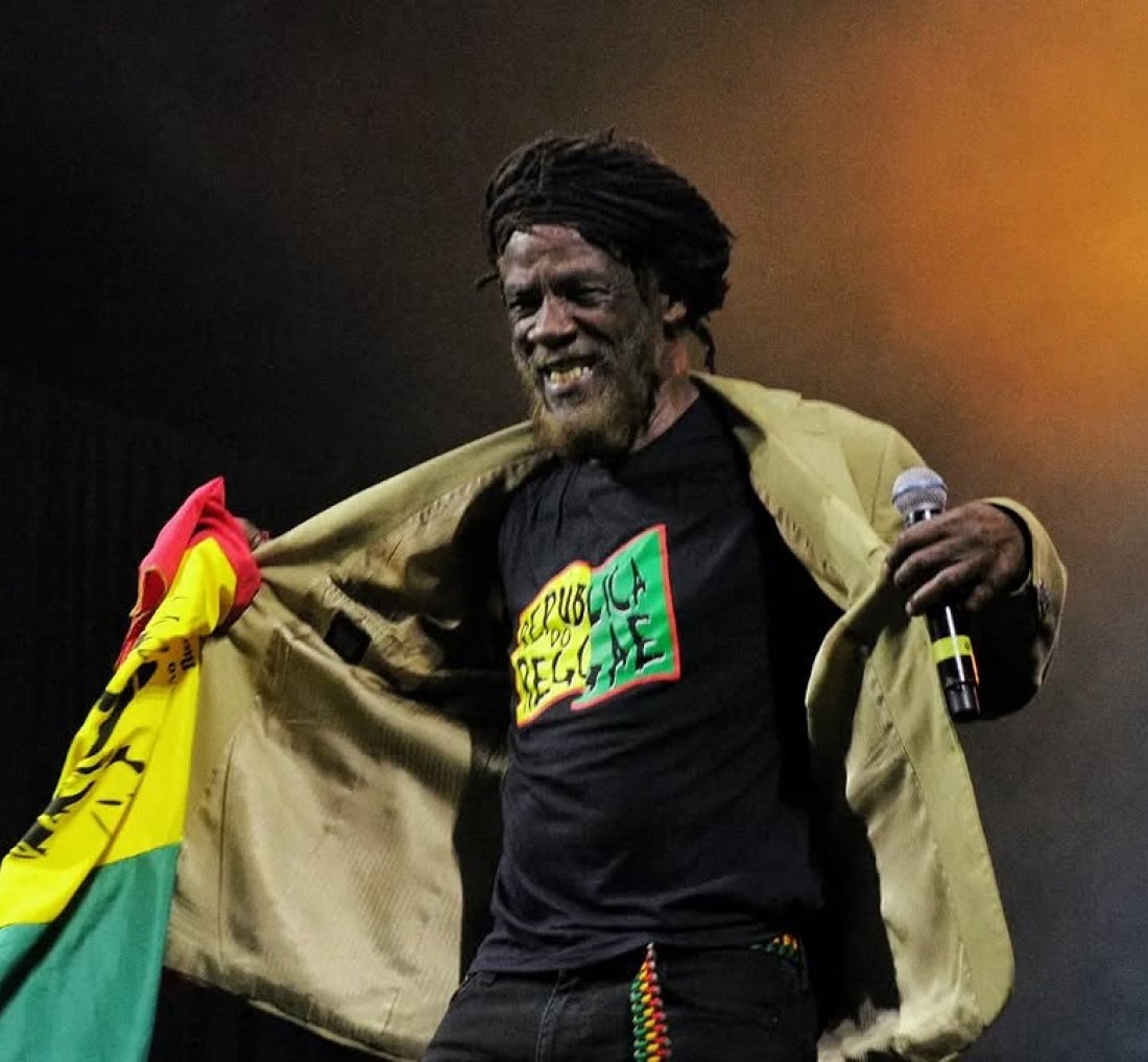 [Leve a vibe da República do Reggae com você o ano inteiro!]