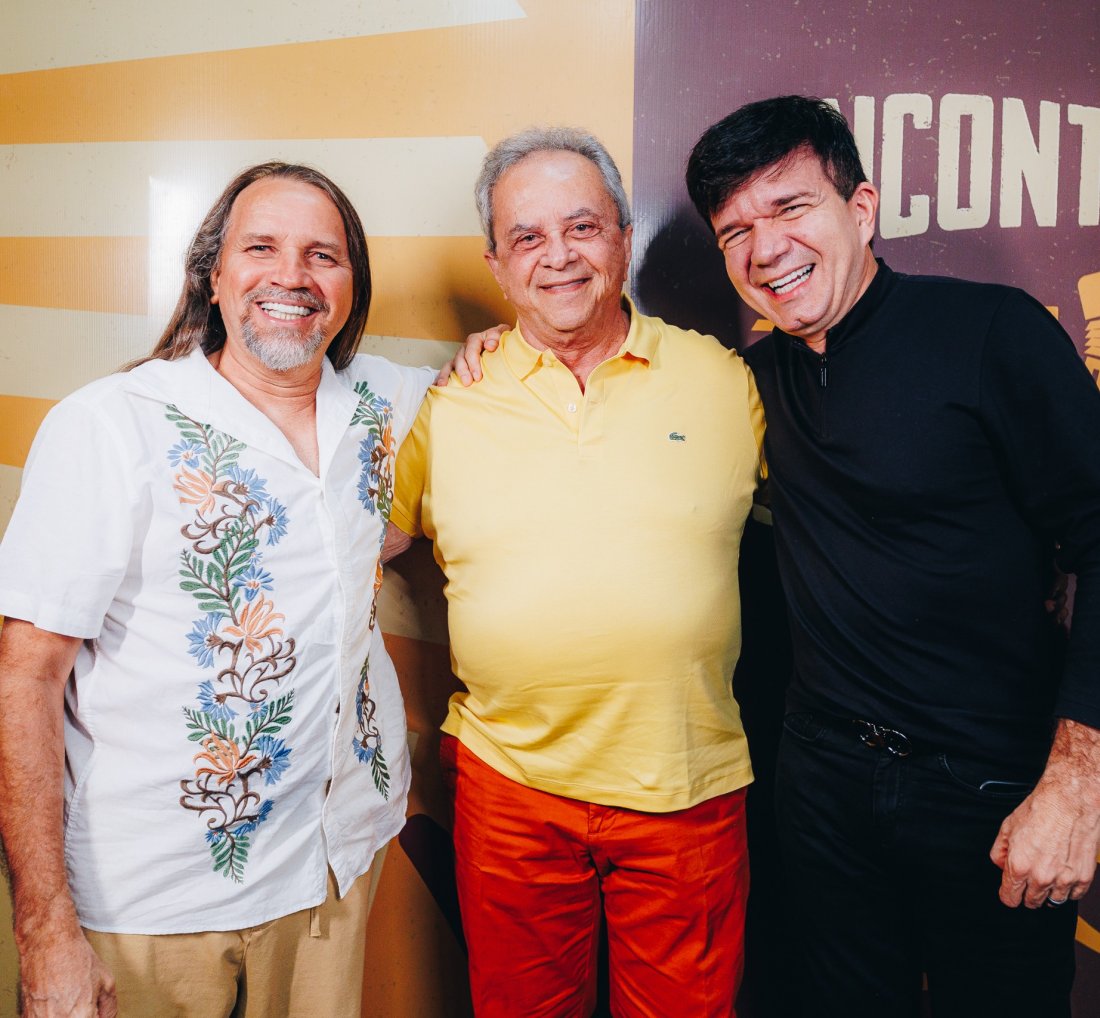 [Dorgival Dantas, Waldonys e Flávio José fazem noite histórica com o Encontro das Sanfonas]