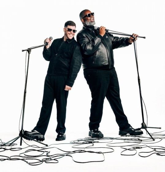 [Ferrugem e Péricles anunciam turnê “As Vozes” e lançam novo single]