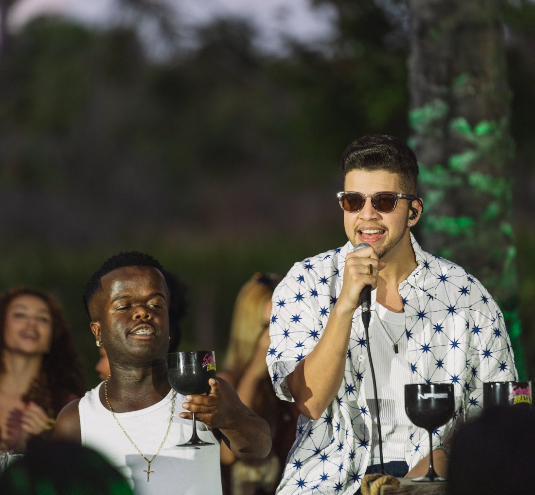 [Nadson o Ferinha grava novo audiovisual “Seresta & Brasa” em Vila de Abrantes]