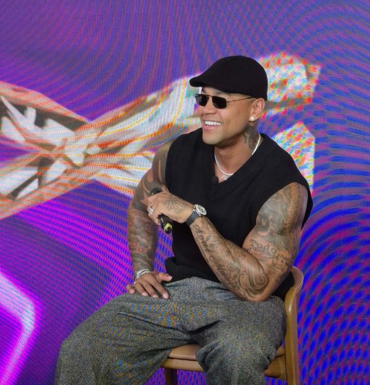 Léo Santana grava “DNA de Gigante” no Dia da Consciência Negra Léo Santana grava “DNA de Gigante” no Dia da Consciência Negra