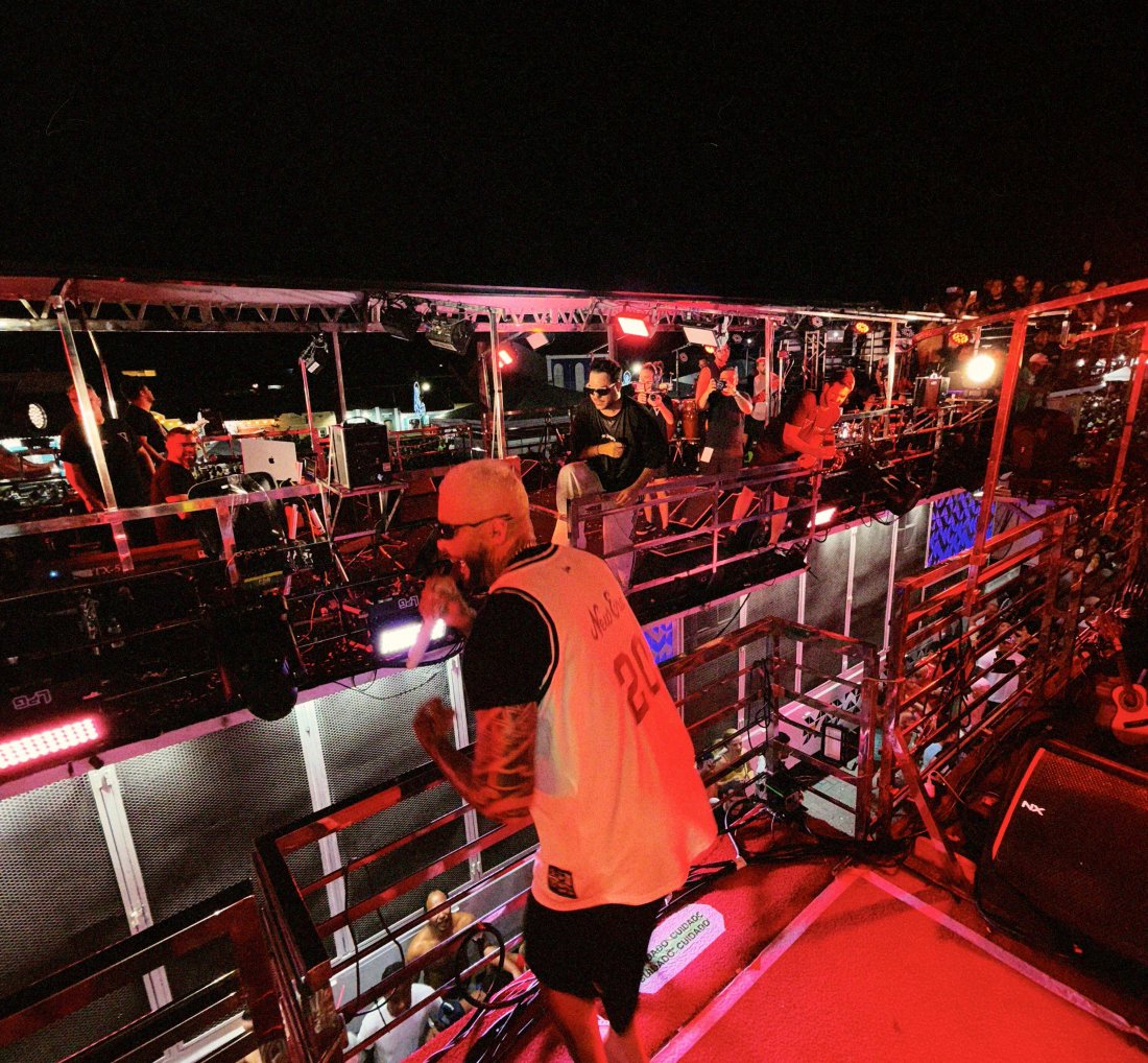 [Kannário e Tomate protagonizam encontro de trios em Porto Seguro]