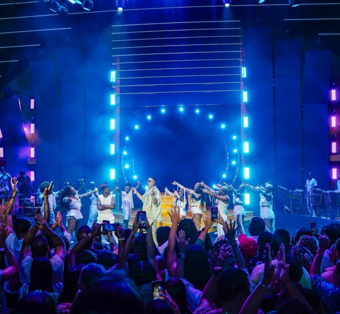 [Xanddy Harmonia grava novo audiovisual com Concha Acústica lotada]