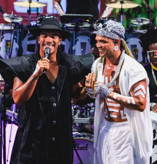 [Timbalada faz o Candyall pulsar no 4º Ensaio de Verão]