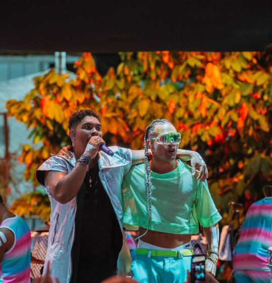 [Timbalada encerra temporada de verão com grande Ressaca no Candyall Guetho Square]