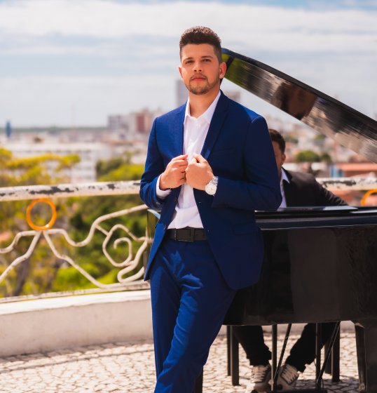 Nadson O Ferinha lança clipe de “Super Homem” gravado em Sergipe Nadson O Ferinha lança clipe de “Super Homem” gravado em Sergipe