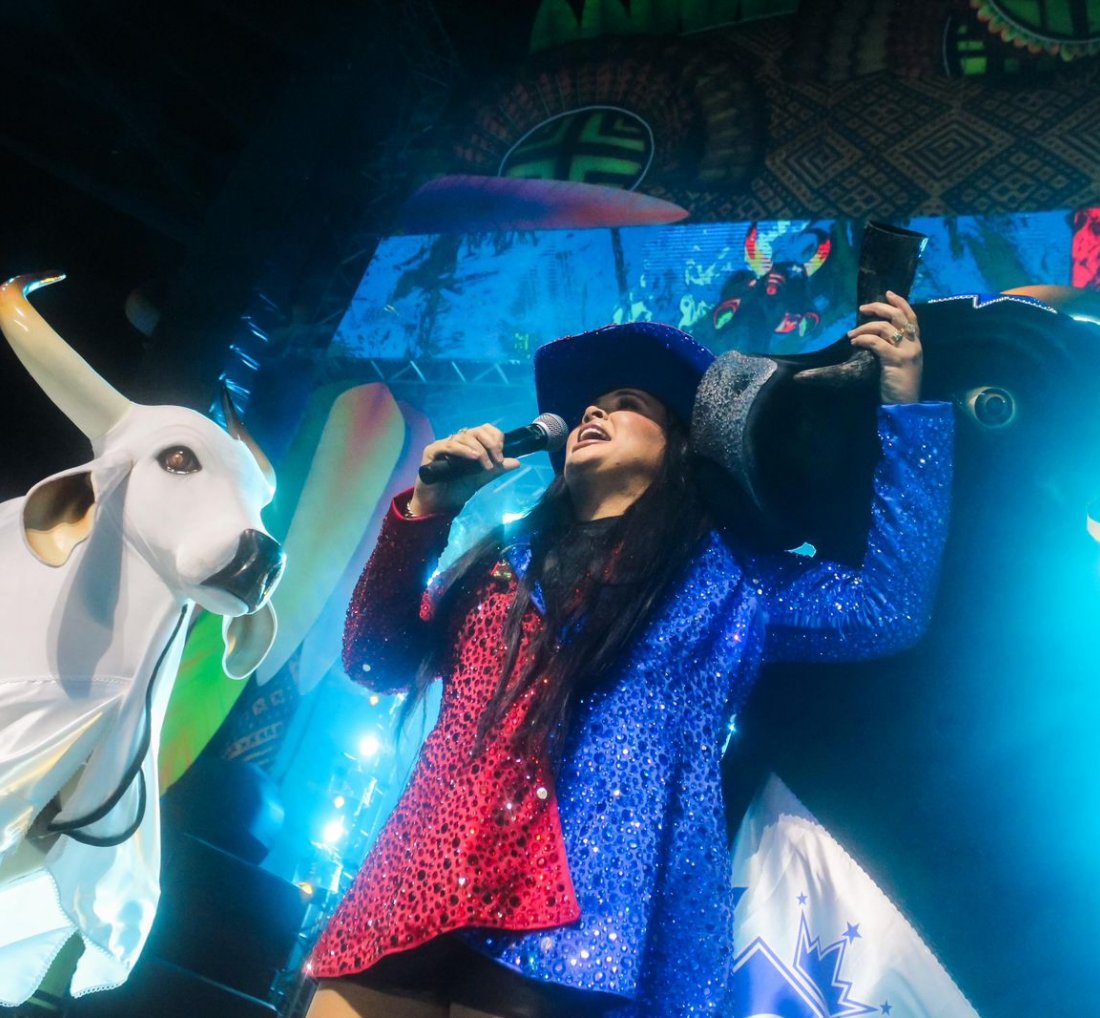 [klessinha brilha no lançamento do festival de Parintins]