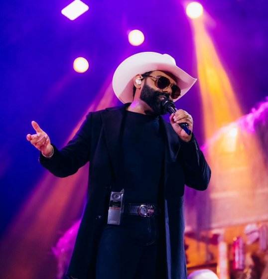 ‘Bodega do Pablo’ arrasta multidão e entrega noite histórica em Salvador ‘Bodega do Pablo’ arrasta multidão e entrega noite histórica em Salvador
