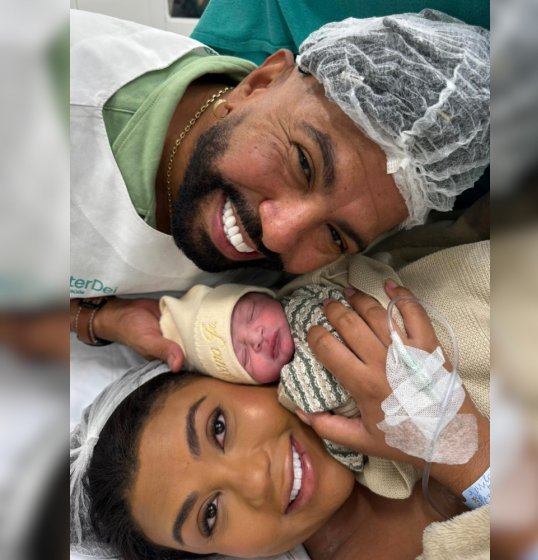 Silvanno Salles e Jéssica Dantas celebram nascimento do primeiro filho em Salvador Silvanno Salles e Jéssica Dantas celebram nascimento do primeiro filho em Salvador