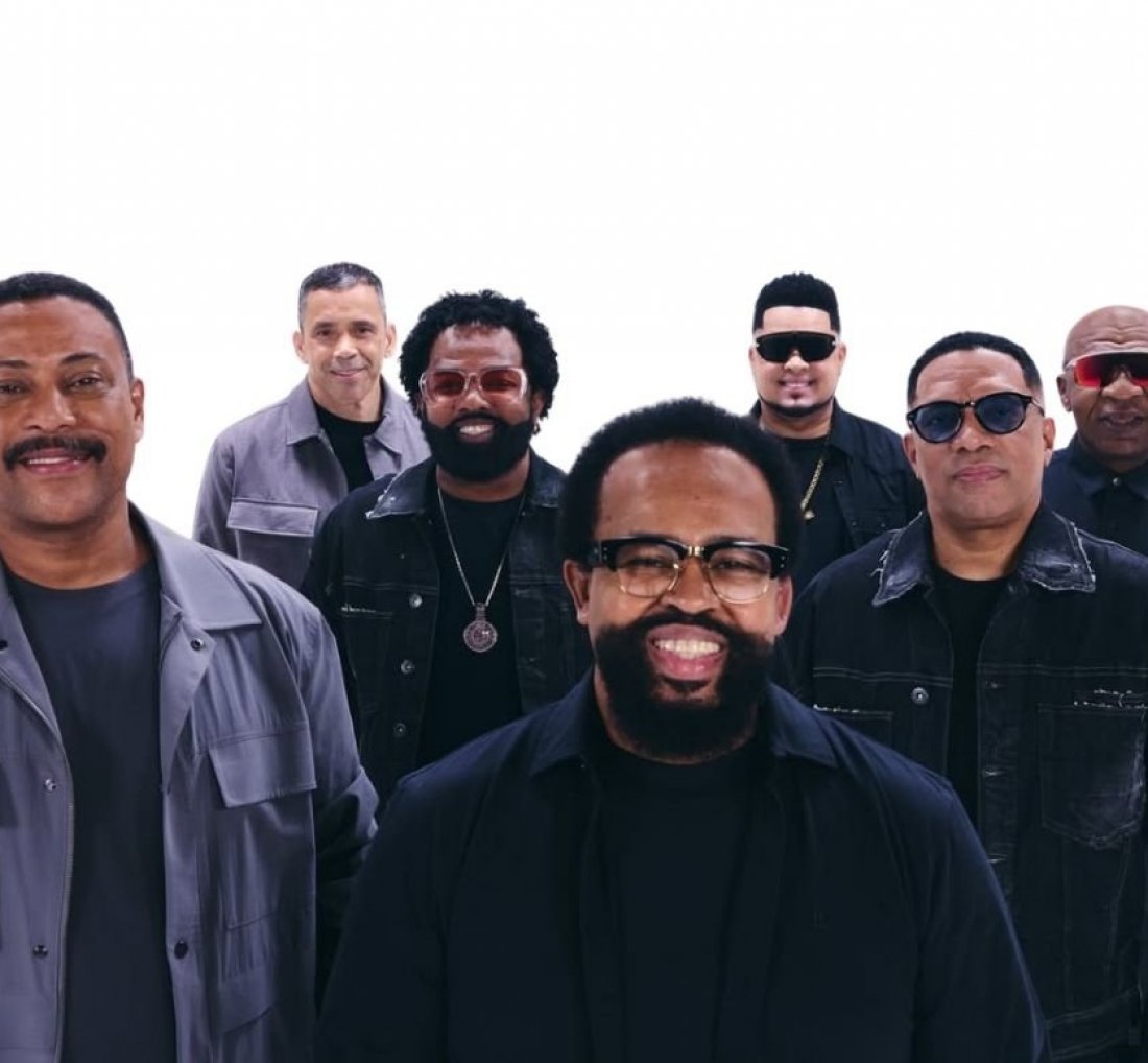 [Xande de Pilares e Grupo Revelação se reencontram em Salvador para show da turnê “Tava Escrito”]