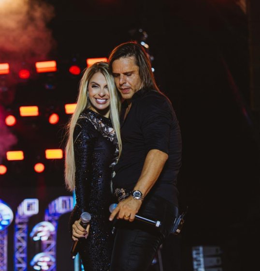 Ana Castela, Calcinha Preta e Michele Andrade comandam noite histórica no São João de Cruz Ana Castela, Calcinha Preta e Michele Andrade comandam noite histórica no São João de Cruz