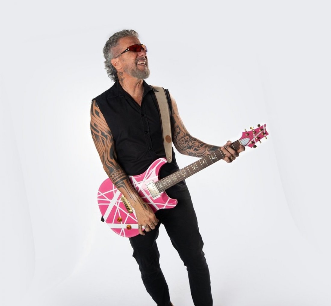 Tuca Fernandes anuncia audiovisual para celebrar 15 anos de carreira solo