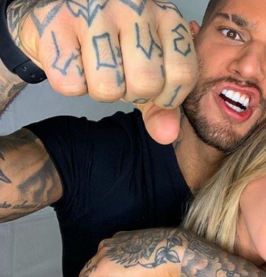 Lucas Lucco fica noivo e registra momento nas redes sociais Lucas Lucco fica noivo e registra momento nas redes sociais