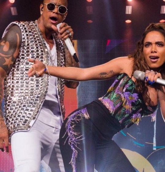 Léo Santana lança clipe com Anitta; assista Léo Santana lança clipe com Anitta; assista