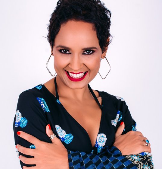 Carla Visi é madrinha da Campanha Outubro Rosa da Rede Alpha Fitness Carla Visi é madrinha da Campanha Outubro Rosa da Rede Alpha Fitness